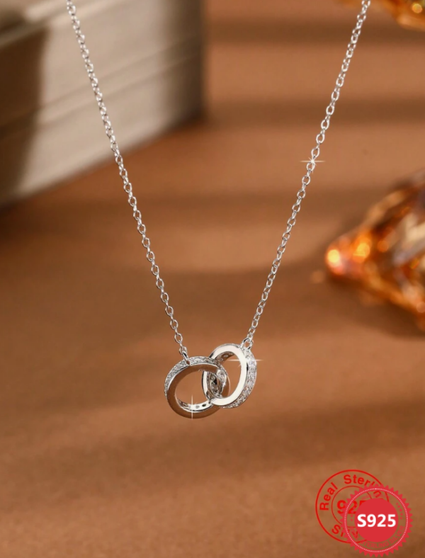 Double Loop Studded With Diamond