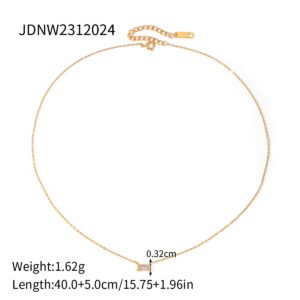 PP19 Rectangle zircon necklace