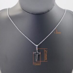 TT139 Small silver outline cross