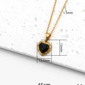TT171 Black heart necklace