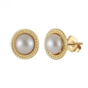Round freshwater pearl studs